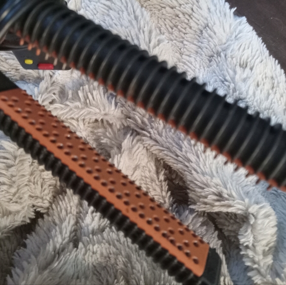 Travel Flat Iron - Picture 2 of 2